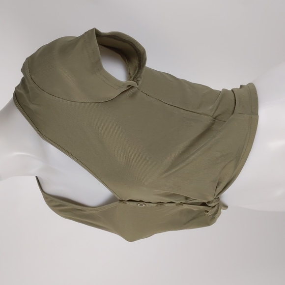 Valleygirl Top Size Med Khaki Green Short Sleeve Crop Ribbed Button Tie-up NEW - Picture 7 of 14